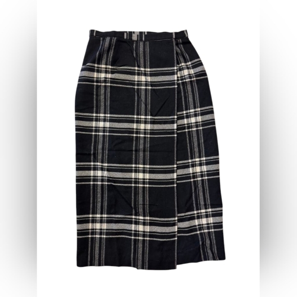 Liz Claiborne Dresses & Skirts - Liz Claiborne Skirt Wrap Maxi Wool Blend Plaid Black/White Size 14